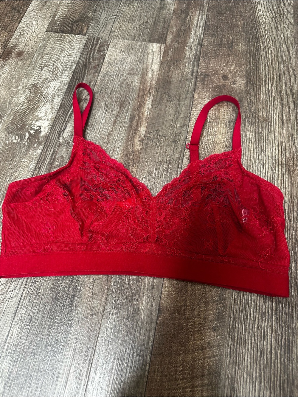 SPANX Scarlet Lace Wireless Bralette